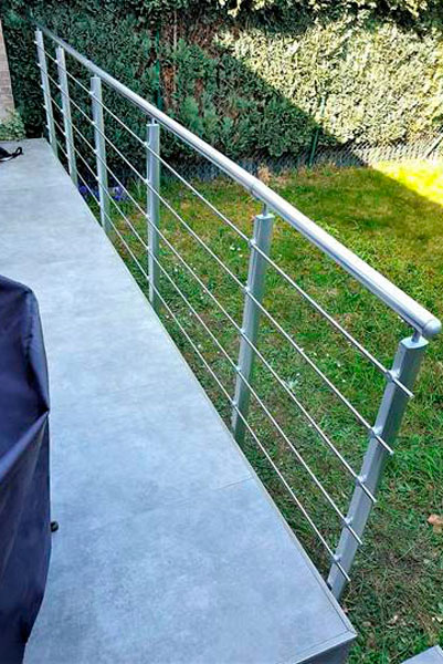 placement balustrade laterale